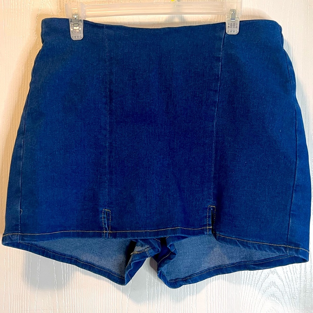 Sassy Denim Skorts